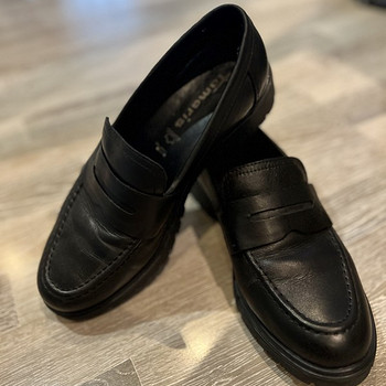Nahast loafers tamaris suurus 38