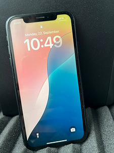 iPhone XR - (must) Black - 64GB (1 foto / 4)