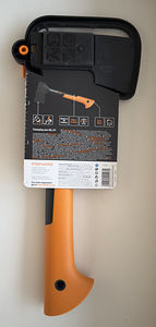 Fiskars Camping Axe / Chopping / Norden Splitting Axe (4 фото из 8)