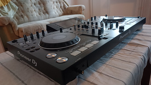 Pioneer XDJ-RX (1 фото из 4)