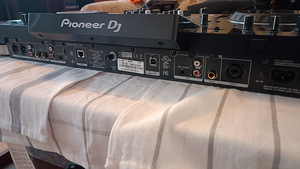 Pioneer XDJ-RX (4 фото из 4)