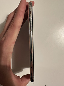 iPhone XS 64 (3 фото из 8)