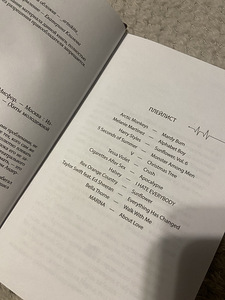 Книга (2 фото из 3)