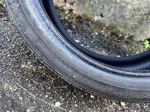 225/40/19 Bridgestone Turanza T005 üksik rehv (4 foto / 6)