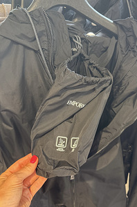 Armani (4 фото из 4)