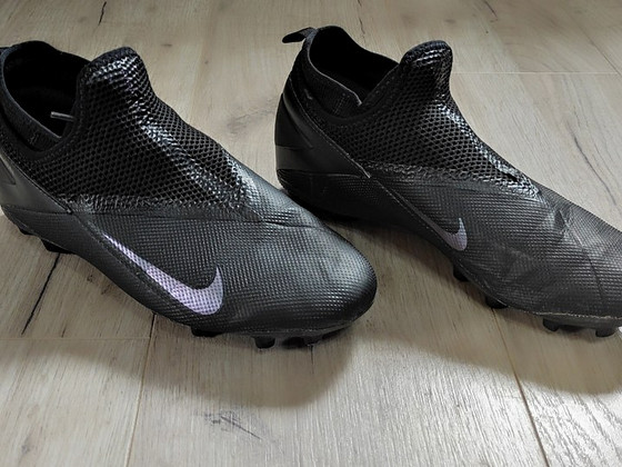 Футбольные бутсы 38,5 Nike Ghost Phantom