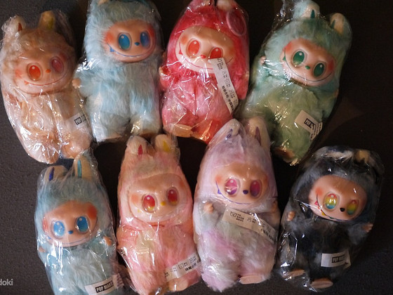 POP MART THE MONSTERS