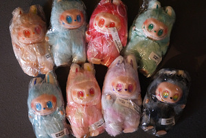POP MART THE MONSTERS (1 foto / 3)