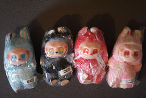 POP MART THE MONSTERS (3 foto / 3)