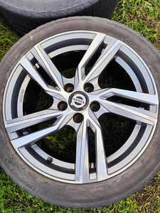Диски и шины Volvo (1 фото из 3)