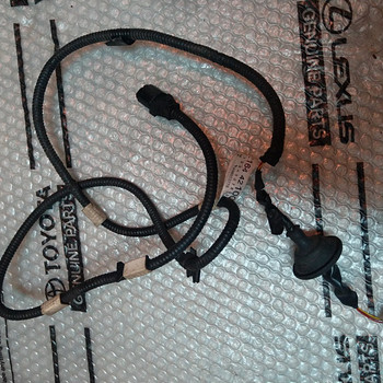 Toyota Lexus 82164-42100 82821-30600 82821-12430