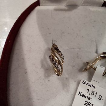Gold earings au585