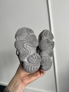 Adidas yeezy 500 (3 foto / 4)