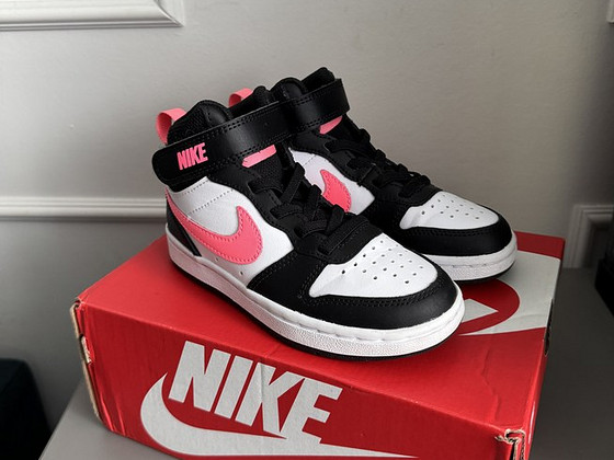 Детские кроссовки nike