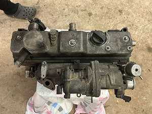 Головка блока цилиндров FORD MONDEO 1.8TDCI 92kw (2 фото из 4)