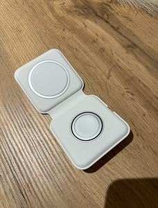 MagSafe Duo Charger (3 foto / 4)