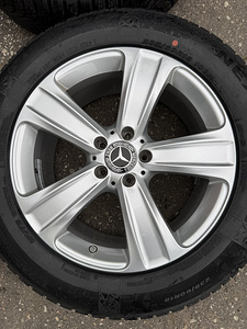 18" оригинальные диски Mercedes-Benz 5x112 + зимние шины 7,5 мм (1 фото из 10)