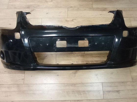 Toyota Avensis T27 esistange. Esi põrkeraud. Defektiga esistange.