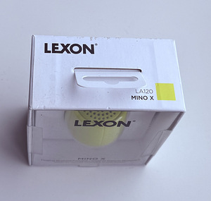Lexon Mino X Floating Bluetooth speaker Yellow / Black (5 foto / 10)