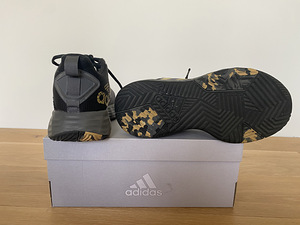 Кроссовки Adidas, размер 38 2/3 (3 фото из 4)