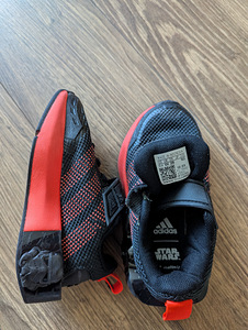 Tossud ADIDAS starwars (3 foto / 4)