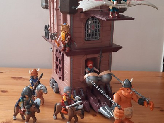 Playmobil kääbuste linnus