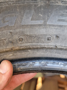 Triangle IcelynX TI501, 225/50R17 98 T XL RP studded (4 foto / 4)