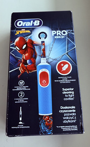 Braun Oral-B Vitality PRO Kids Spiderman (1 foto / 4)