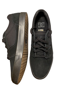 Кожаные мужские кроссовки DC Shoes размер 42 (новые) (3 фото из 9)