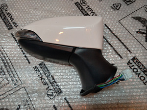 Toyota Lexus 87910-05440 87910-05450 87915-02370-A0 (1 foto / 2)