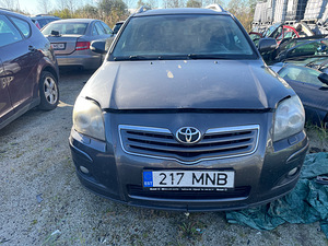 TOYOTA AVENSIS 2,4 BENS AUTOMAAT, VARUOSAD (1 foto / 10)