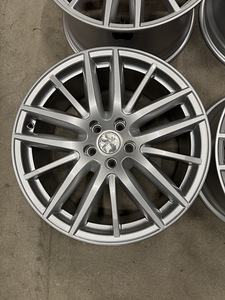 19" оригинальные диски Maserati 5x114,3 (как новые) (6 фото из 10)