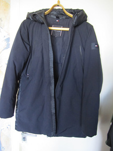 Tommy Hilfiger S-M. Пуховик .Оригинал. (1 фото из 2)