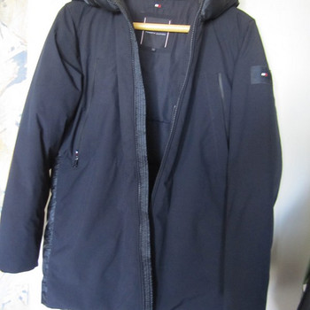 Tommy Hilfiger S-M. Пуховик .Оригинал.