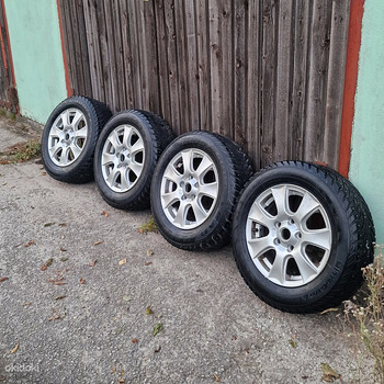 Оригинальные диски Mazda с зимними шинами Goodyear M+S 195/65r15