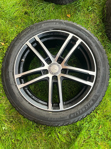 18-дюймовые литые диски (реплика) + шины Michelin 245/45 R18 (3 фото из 5)