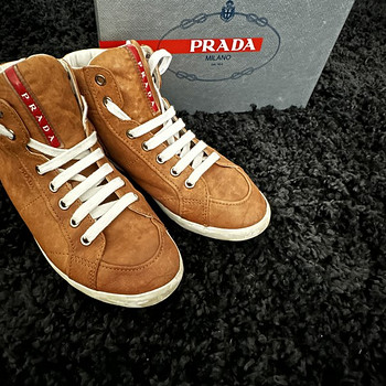Prada originaalsed laste tossud