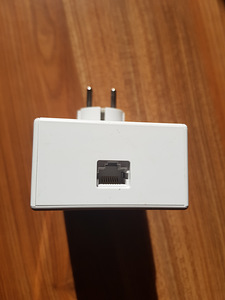 Powerline адаптер (3 фото из 3)