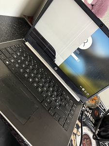 Ноутбук HP (1 фото из 3)