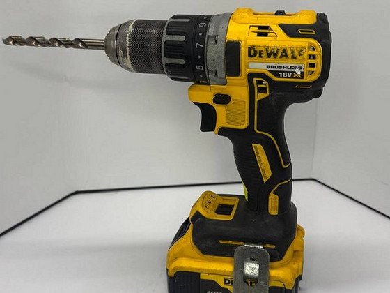 Dewalt akudrell DCD791 + aku 5Ah
