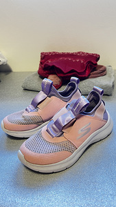 Skechers tossud suurus 33, 20,5 cm (2 foto / 3)