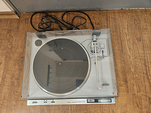 Sony PS-X45 Direct-Drive HiFi Turntable (2 foto / 4)