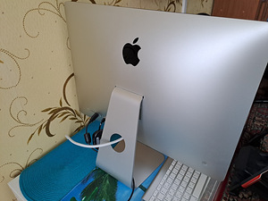 iMac 21,5 inch(mid 2014) (4 foto / 4)