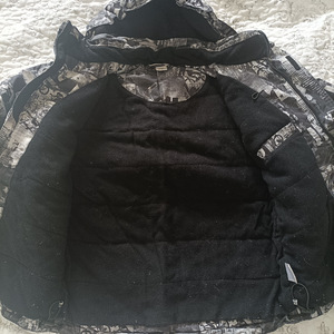 Куртка Lindex. (2 фото из 3)