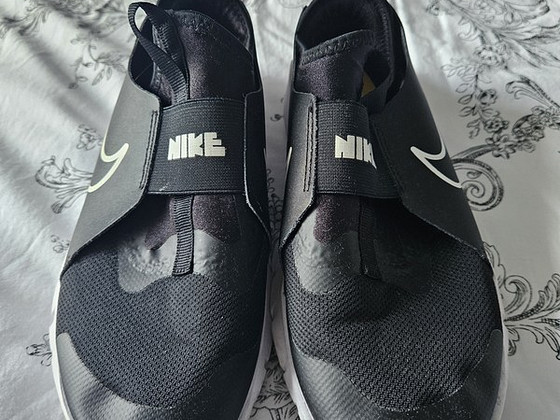 Nike кроссовки 36.5