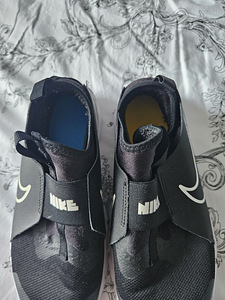 Nike кроссовки 36.5 (3 фото из 4)