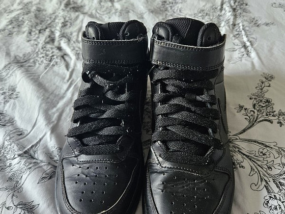 Кроссовки Nike р.36