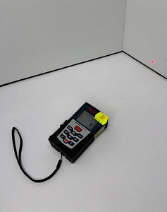 Bosch kaugmõõtja DLE 70 (2 foto / 2)
