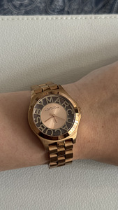 Michael Kors kellad (3 foto / 4)