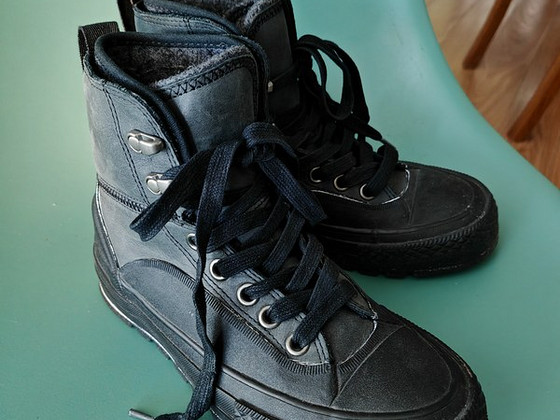 Converse